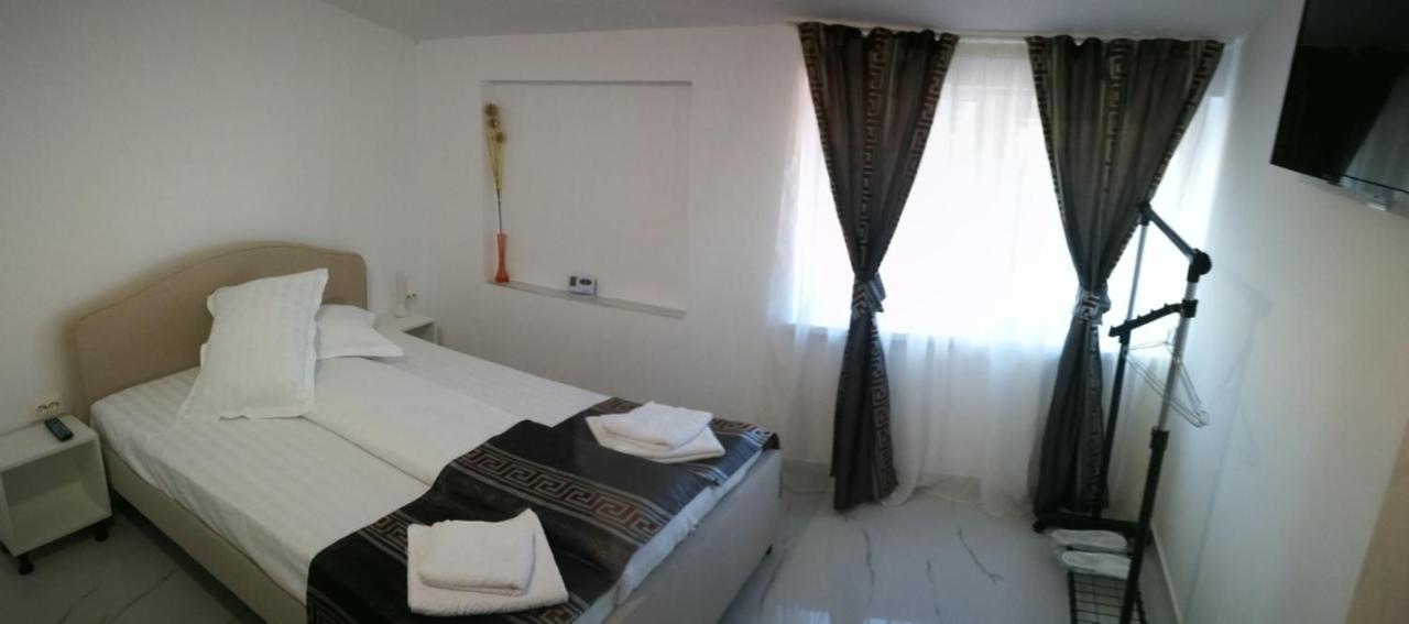 White House Hotel Alexandria Bagian luar foto