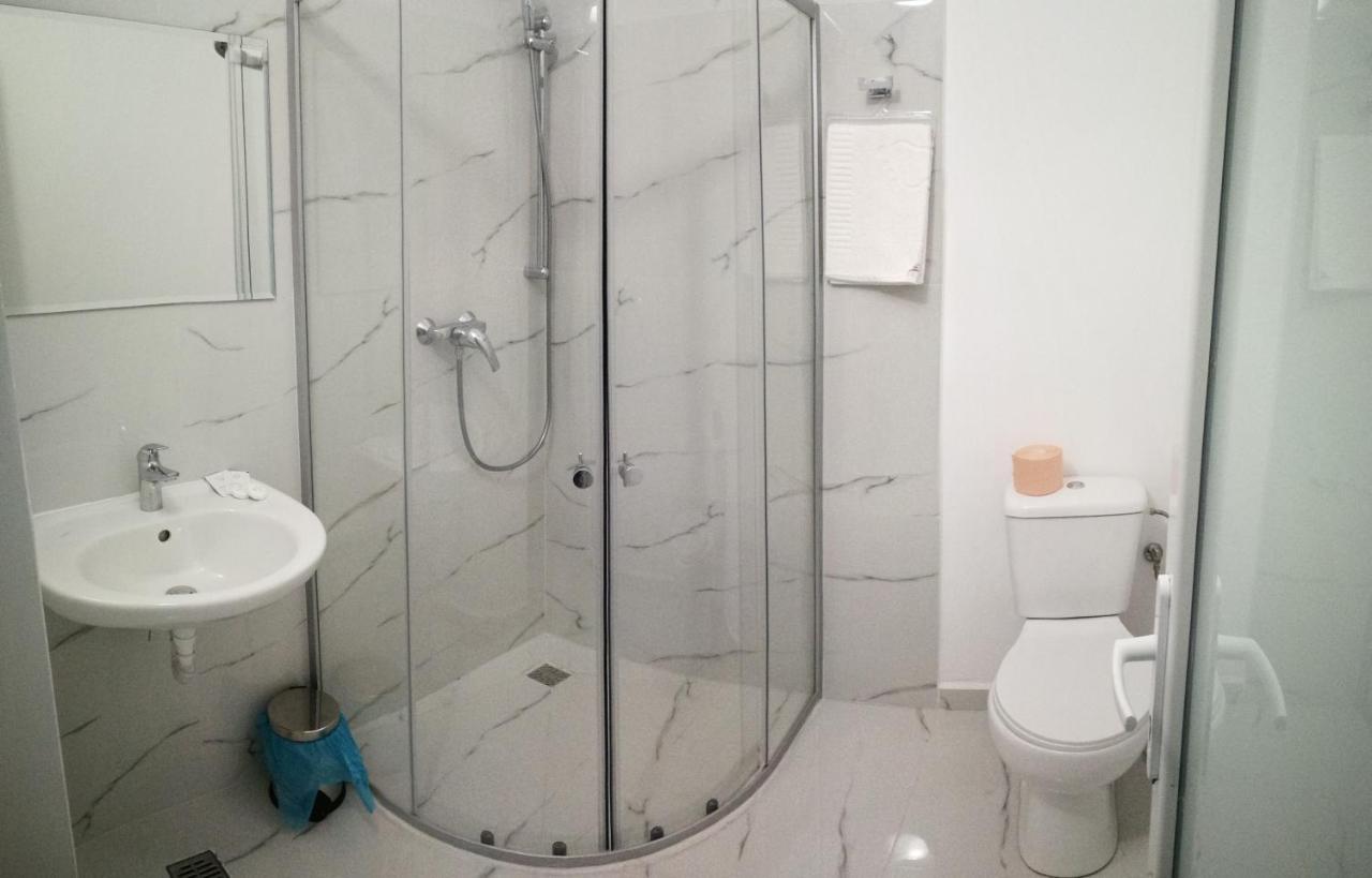 White House Hotel Alexandria Bagian luar foto