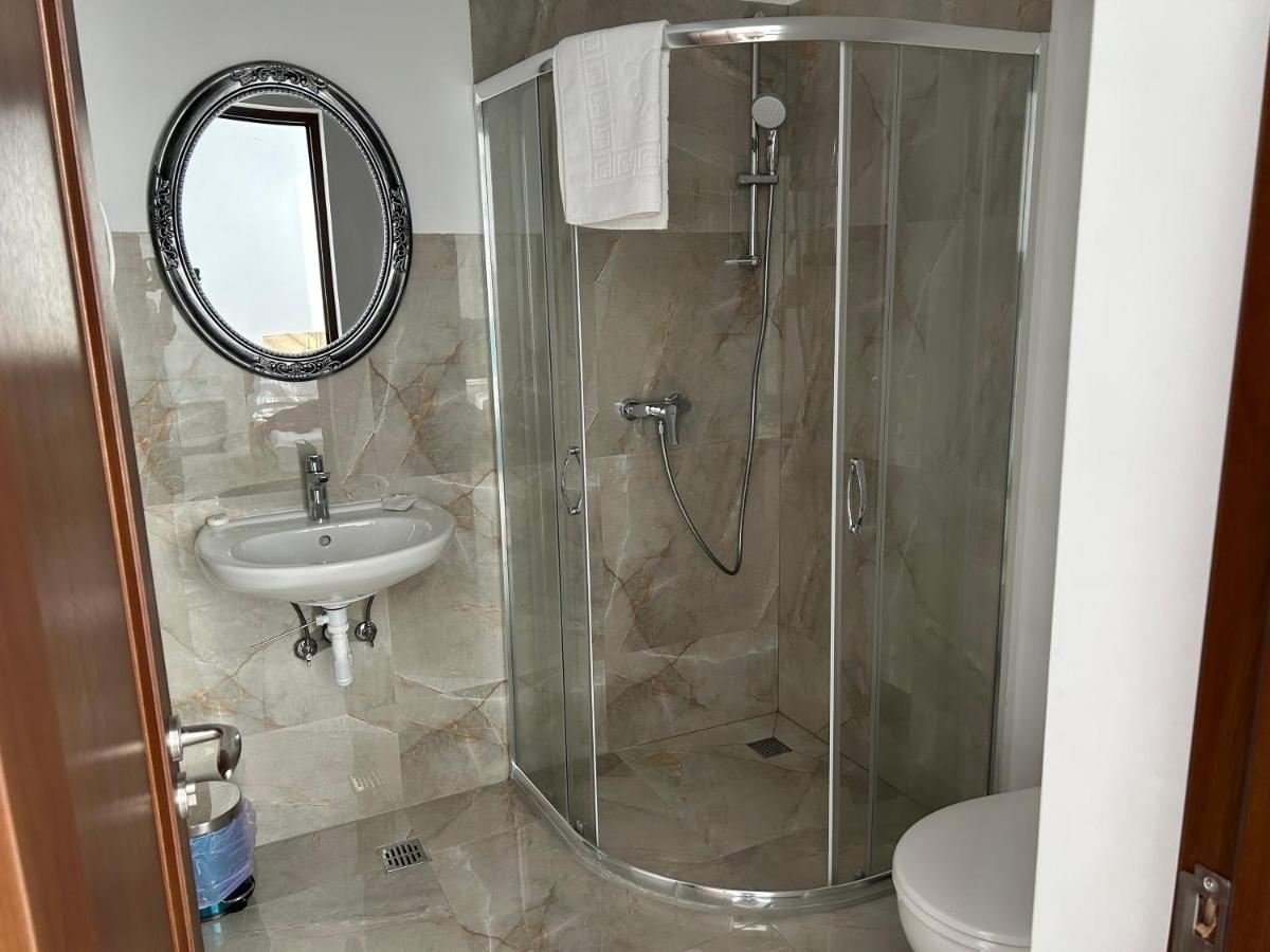 White House Hotel Alexandria Bagian luar foto